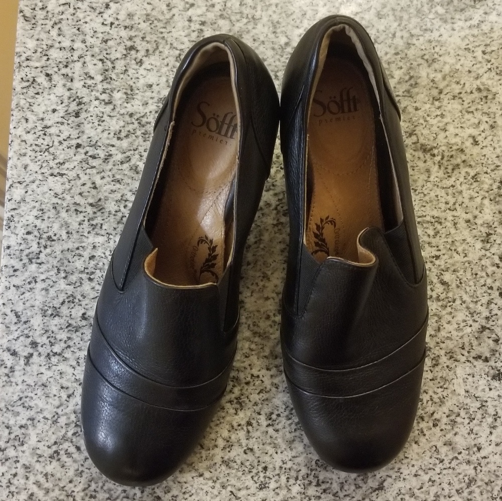 Olympia Leather Pump